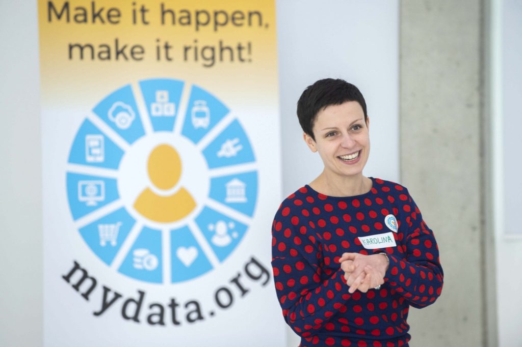 Karolina at mydata.org workshop