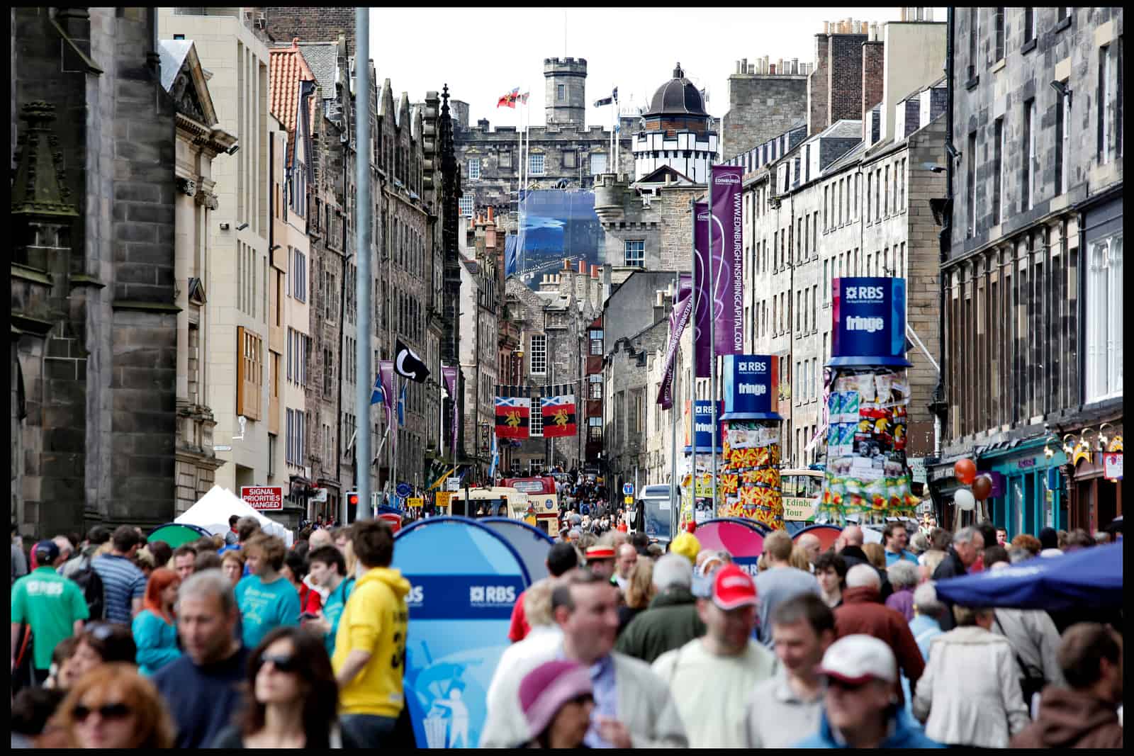 Image of busy street during the Edinburgh Festival